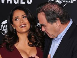 manosearon a salma hayek en vivo frente a las camaras manosearon a salma hayek en vivo frente a las camaras