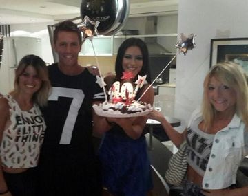 Celeste Muriega sorprendió a su novio en el día de su cumpleaños