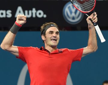 Roger Federer fue campeón en Brisbane y alcanzó las 1.000 victorias