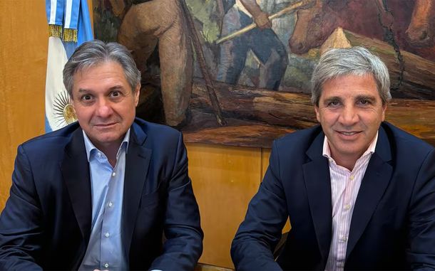 José Luis Daza junto a su amigo Luis Caputo. José Luis Daza junto a su amigo Luis Caputo.