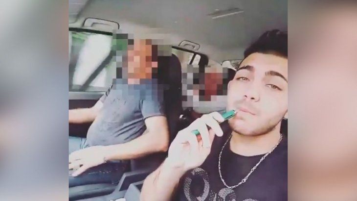 Muerte de Isaac: los videos del prófugo bailando mientras maneja un auto