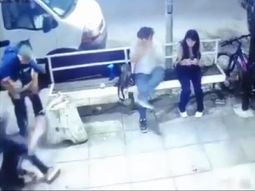 llevaba un arma en una bolsa, disparo por accidente e hirio a un vendedor de flores llevaba un arma en una bolsa, disparo por accidente e hirio a un vendedor de flores