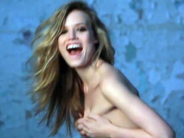 Georgia Jagger incursiona en el modelaje y la desnudez