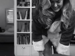 Refaeli se lució como Mamá Noel Refaeli se lució como Mamá Noel