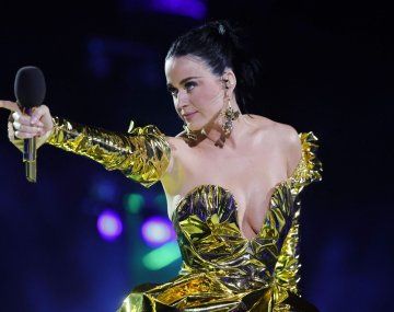 El mal momento de Katy Perry en un shows que podría haber terminado muy mal