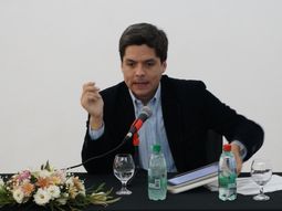 Distinguen con el Premio Cruz del Sur al periodista Federico Wals