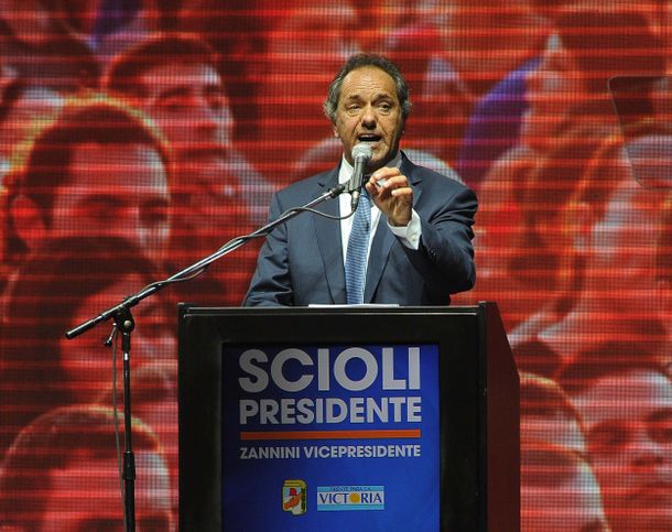 Scioli: Convoco a los votantes de Massa: él dijo que no es dueño de sus votos