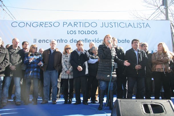 Con la presencia de Scioli, el PJ bonaerense se reúne en Los Toldos