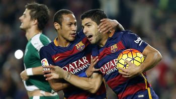 con un suarez intratable, barcelona derroto al eibar y se mantiene en la punta con un suarez intratable, barcelona derroto al eibar y se mantiene en la punta