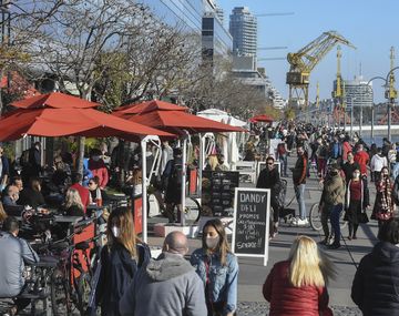 En medio de la apertura de bares