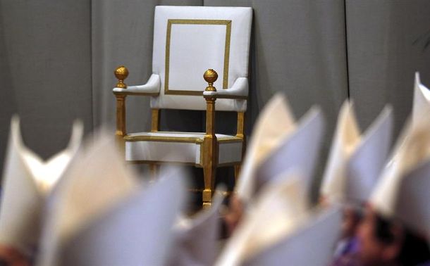 Evalúan adelantar la elección del nuevo Papa