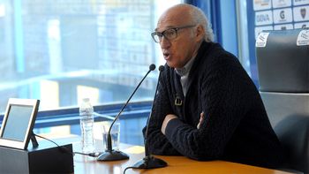 la 10 de boca pesa mas que el cristobal colon que esta atras de la casa rosada la 10 de boca pesa mas que el cristobal colon que esta atras de la casa rosada