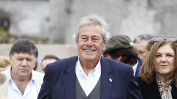 El intendente de Maldonado, Enrique Antía, sostuvo que la sequía no le importó a nadie hasta que golpeó a Montevideo. El intendente de Maldonado, Enrique Antía, sostuvo que la sequía no le importó a nadie hasta que golpeó a Montevideo.