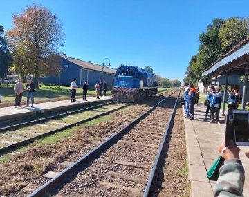 Alberto pone en marcha un tren que no funciona desde hace 45 años