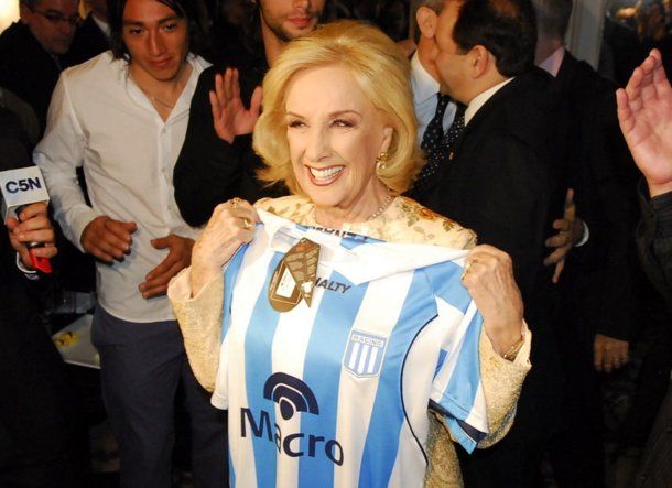 El video viral de Mirtha Legrand tras la consagración de Racing en la Copa Sudamericana: Orgullosa