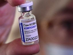 Rusia no descarta retrasos en la producción de la vacuna Sputnik V