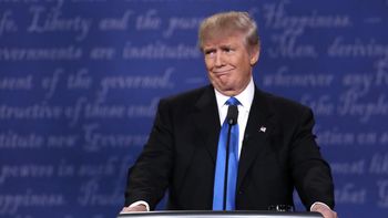 Donald Trump arrepentido por el Grab Them By The Pussy (Incitar a tomar a las mujeres de sus genitales) Donald Trump arrepentido por el Grab Them By The Pussy (Incitar a tomar a las mujeres de sus genitales)