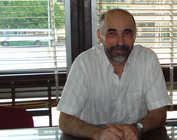 El decano de Exactas resiste un piquete estudiantil