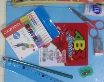 Pidió 100 pesos para comprar kits escolares a un merendero y superó el objetivo