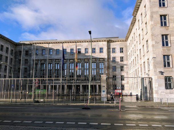 Alemania supera a Japón y es la tercera potencia mundial