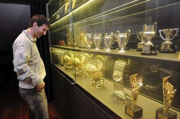 La historia del Balón de Oro y el nuevo récord de Messi