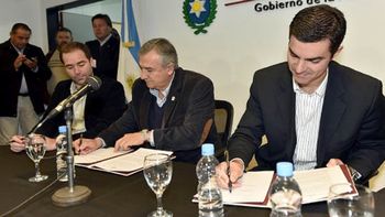 urtubey: nos hacemos cargo porque tenemos que cuidar a nuestra gente urtubey: nos hacemos cargo porque tenemos que cuidar a nuestra gente