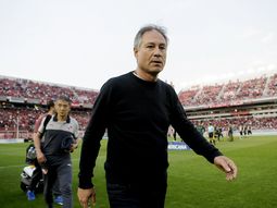 Ariel Holan ingresando al Libertadores de América Ariel Holan ingresando al Libertadores de América