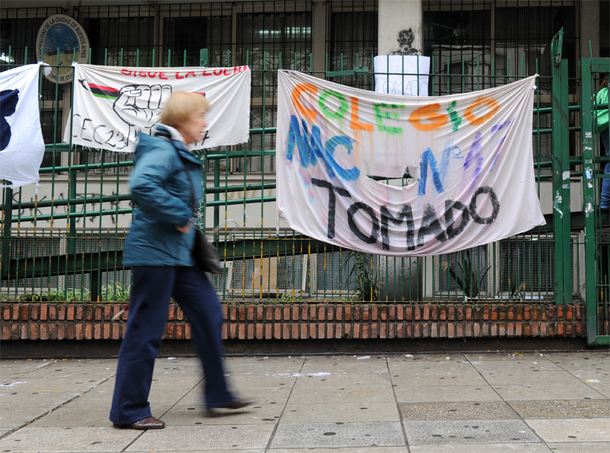 La toma de escuelas técnicas se extiende por tercer día consecutivo