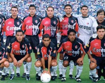 Un accidente casi le arrebata la vida, pero le puso fin a su carrera; hoy, inspira a jóvenes con su historia de superación.