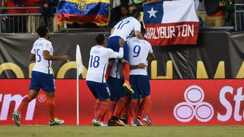 horror boliviano: sacaron del medio, la perdieron en defensa y asi llego el gol de chile horror boliviano: sacaron del medio, la perdieron en defensa y asi llego el gol de chile