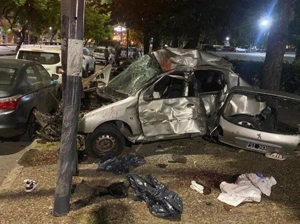 Picada fatal en Rosario: iba a 120 Km/h y atropelló y mató a una mujer y su hija