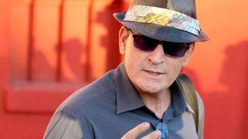 3719414604-charlie-sheen-1-million-d-abonnes-twitter-en-24h 3719414604-charlie-sheen-1-million-d-abonnes-twitter-en-24h