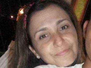 La mujer de 42 años está grave