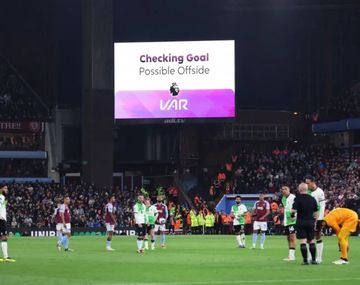 La Premier League innova en el VAR: los cambios que implementará