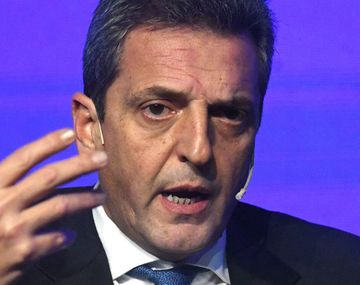 Massa cambió su agenda por anuncios para consolidar reservas