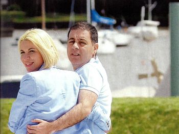Éramos pocos y habló la novia de Doman: Es un sol