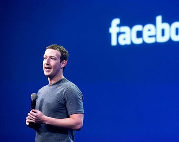 Facebook negocia con discográficas