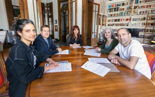 Candidatos porteños de Fuerza Patria visitaron a Cristina Kirchner en Constitución