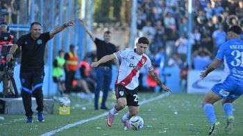 tercera de chacho: river se quedo con un trabajada victoria 2-0 ante estudiantes en rio cuarto tercera de chacho: river se quedo con un trabajada victoria 2-0 ante estudiantes en rio cuarto