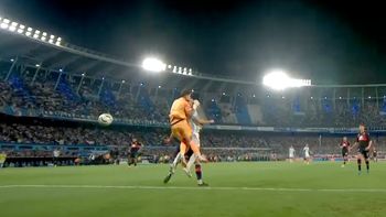 polemica en avellaneda: el penal que reclamo racing y por el que expulsaron a martirena polemica en avellaneda: el penal que reclamo racing y por el que expulsaron a martirena