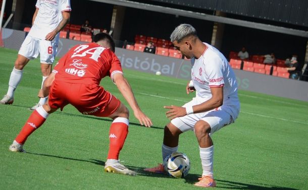 Con dos penales polémicos, Barracas Central empató con Huracán y avanzó a los octavos del Clausura