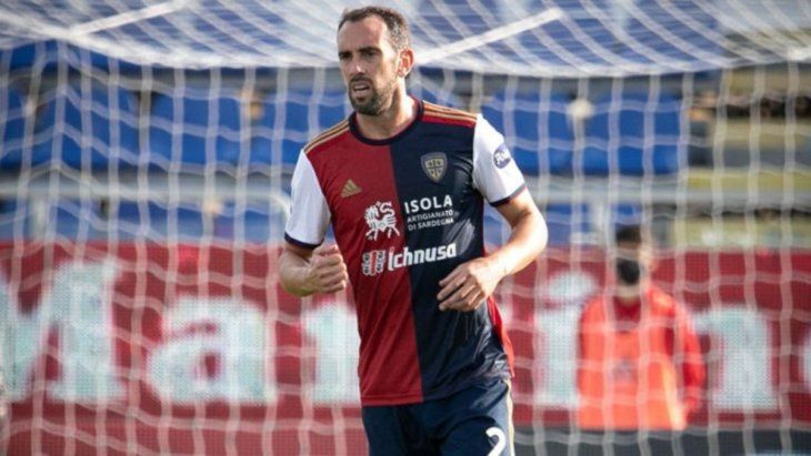 Ni Boca ni River: un grande del interior tentó a Diego Godín
