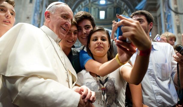 El papa Francisco pidió que los jóvenes comprendan la importancia de la virginidad