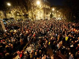 mas de 700 mil personas marcharon en repudio a los atentados en paris mas de 700 mil personas marcharon en repudio a los atentados en paris