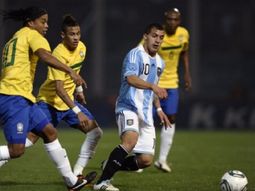 hector canteros, un ex 10 de la seleccion, vuelve a jugar en el futbol argentino hector canteros, un ex 10 de la seleccion, vuelve a jugar en el futbol argentino