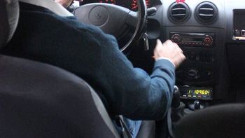 Buscan a un remisero acusado de violar a una pasajera Buscan a un remisero acusado de violar a una pasajera