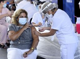 Provincia: habilitaron un botón para denunciar irregularidades en la vacunación
