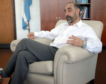 Decano de Exactas: Me quedo acá hasta que terminen con la toma
