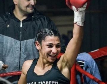 La argentina Nazarena Romero se corona campeona mundial supergallo