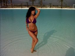 mas sexy que nunca, una ex gh brillo en una fiesta de playboy